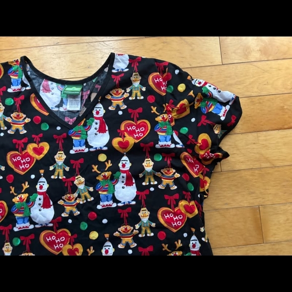 2XL SCRUB BERT ERNIE SESAME STREET - Picture 4 of 8